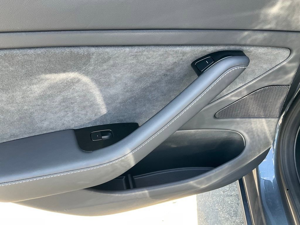 Used 2018 Tesla Model 3 Long Range image 53