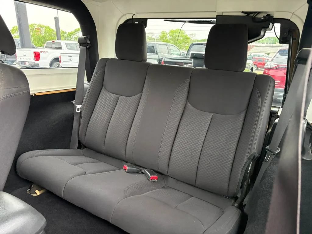 Used 2013 Jeep Wrangler Sport AWD/4WD image 14