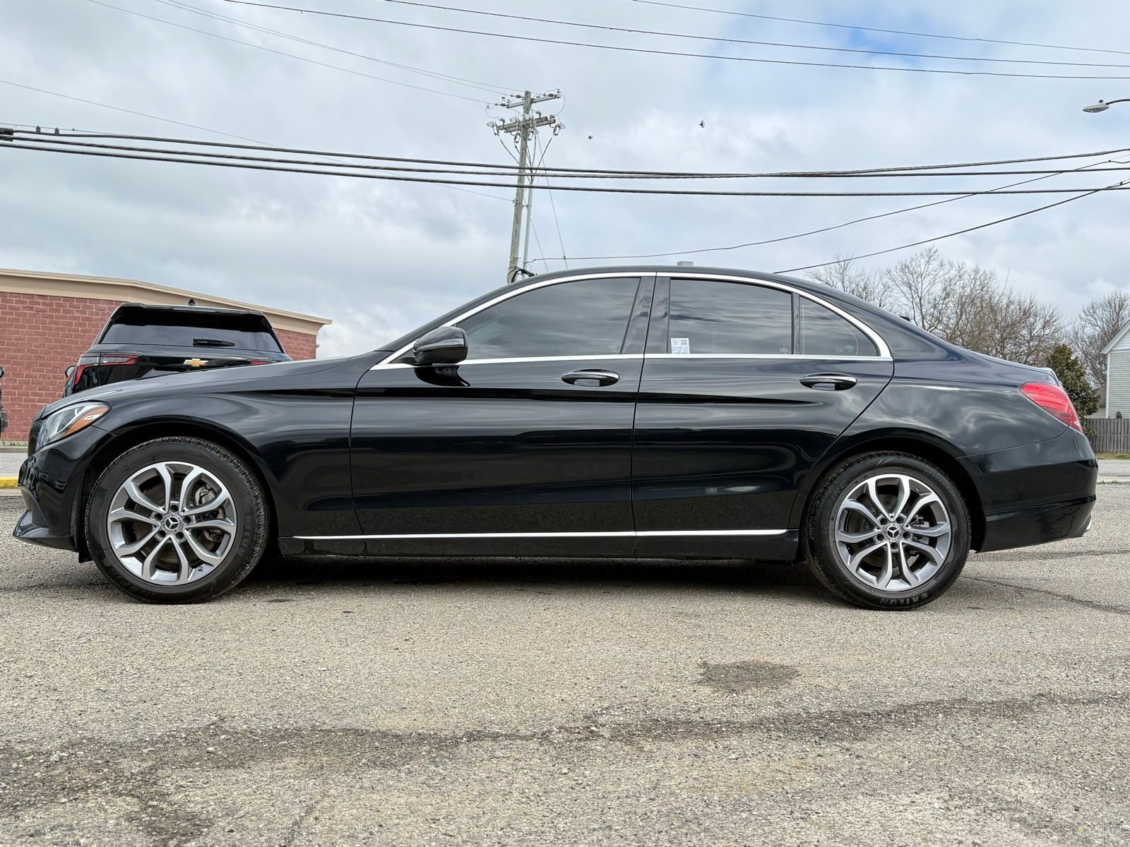 Used 2018 Mercedes-Benz C 300 4MATIC Sedan image 5