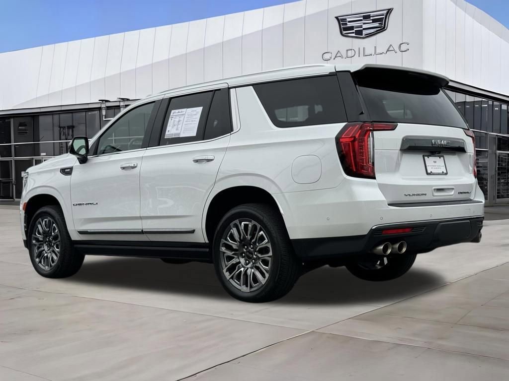 Used 2023 GMC Yukon Denali Ultimate w/ LPO, Floor Liner Package AWD/4WD image 10