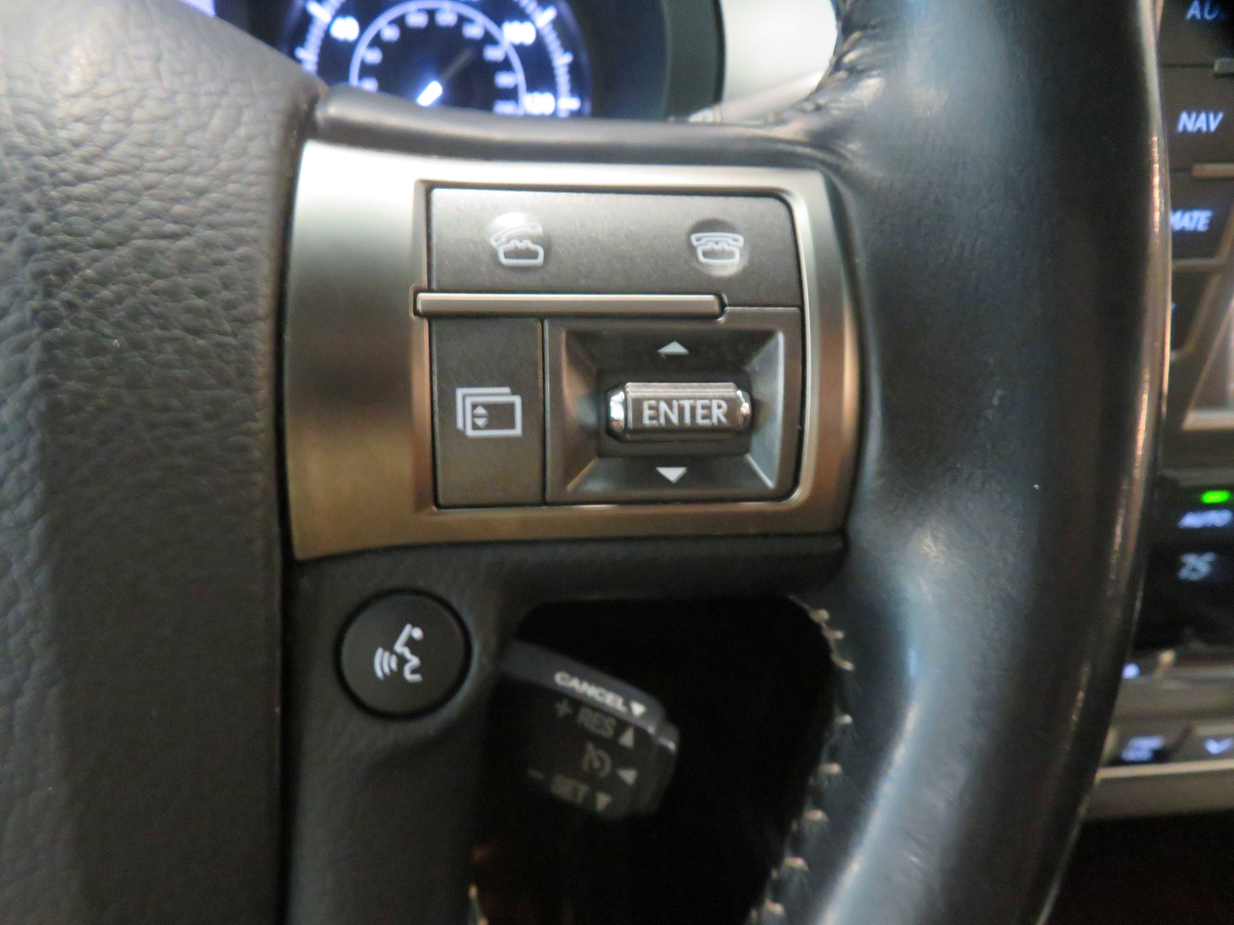 Used 2018 Lexus GX 460 Premium w/ Premium Package AWD/4WD image 36