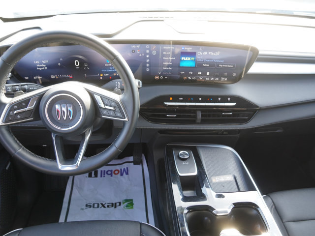 Used 2025 Buick Enclave Preferred FWD image 5