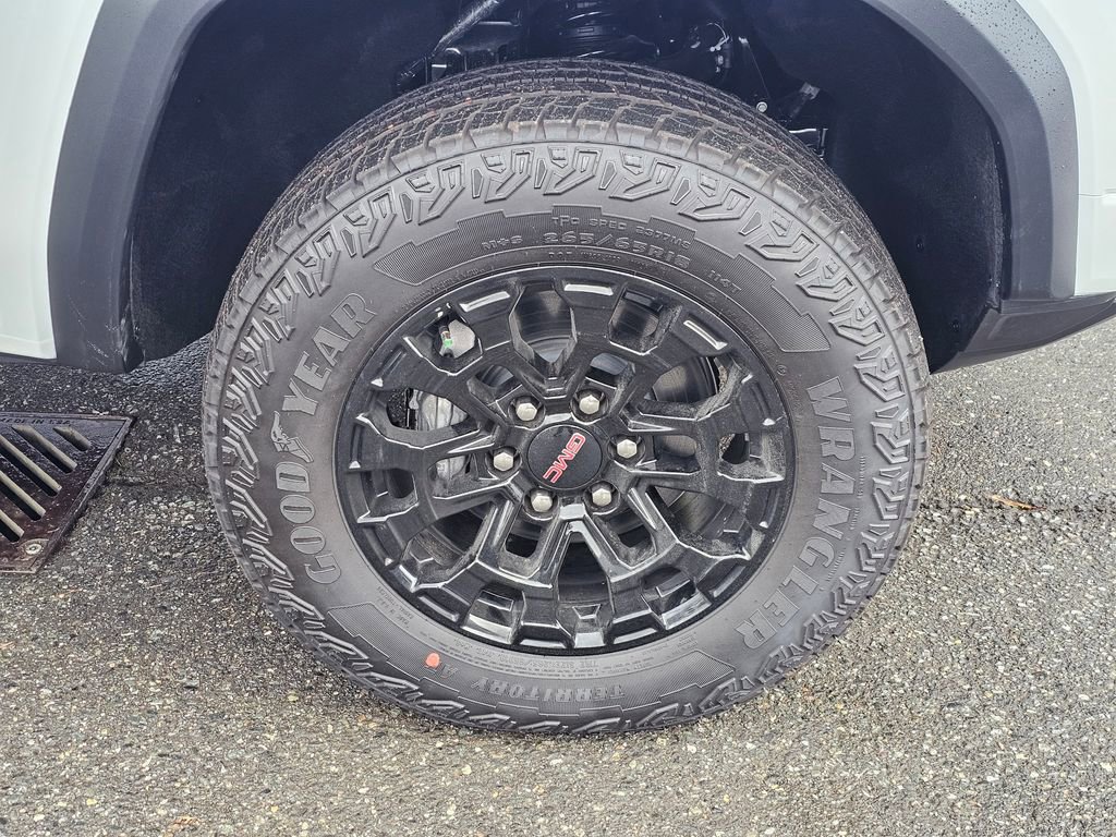 New 2026 GMC Canyon Elevation w/ Technology Package image 43