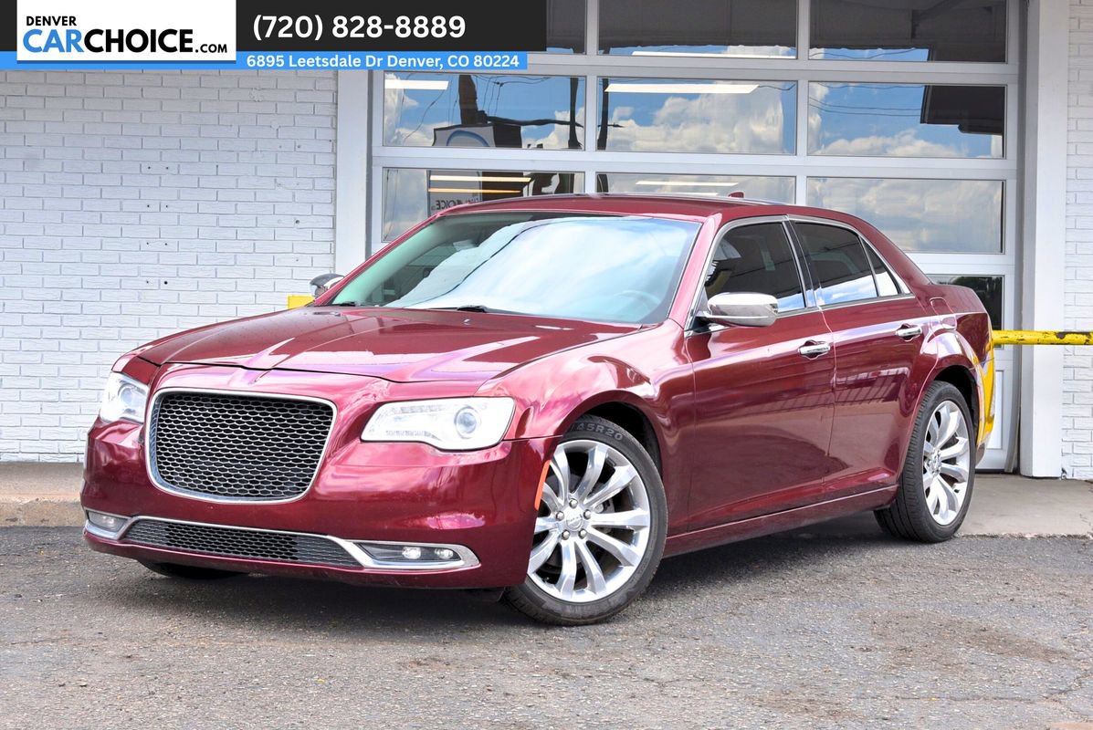 Used 2018 Chrysler 300 Limited image 1