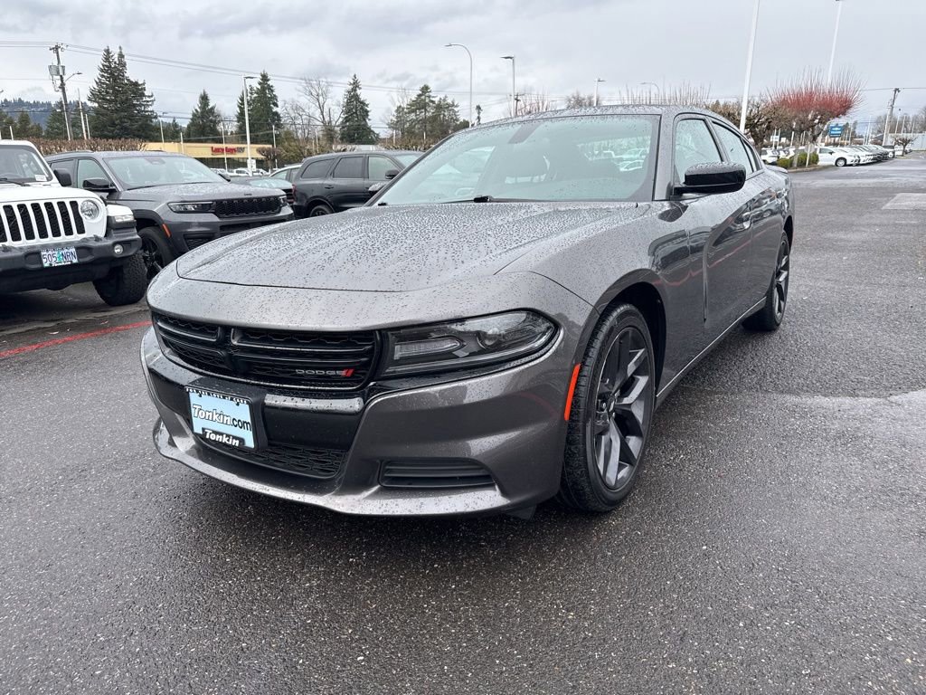 Used 2021 Dodge Charger SXT w/ Blacktop Package image 3