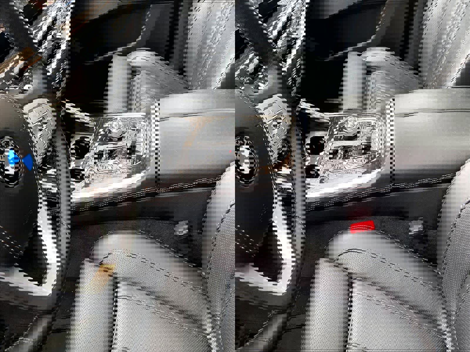 Used 2024 BMW X7 xDrive40i w/ Executive Package image 20