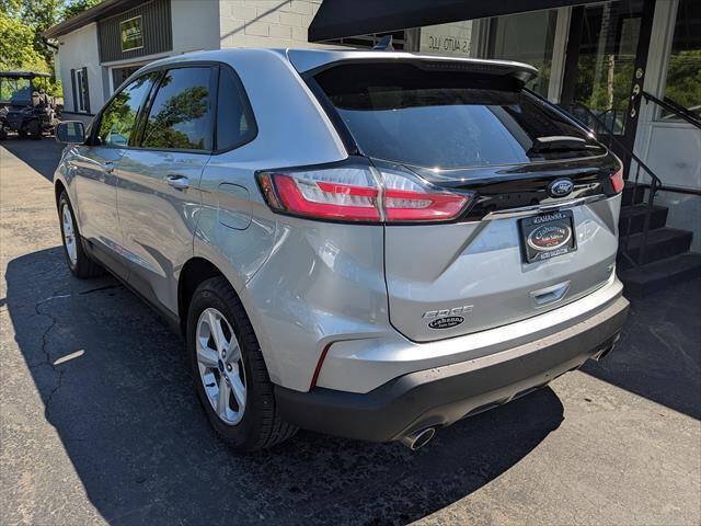 Used 2020 Ford Edge SE FWD image 3