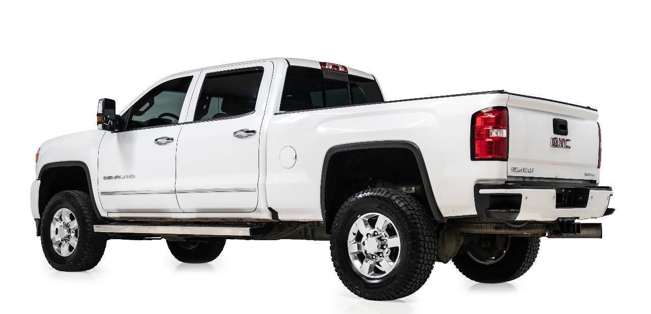 Used 2018 GMC Sierra 3500 Denali w/ Duramax Plus Package AWD/4WD image 4
