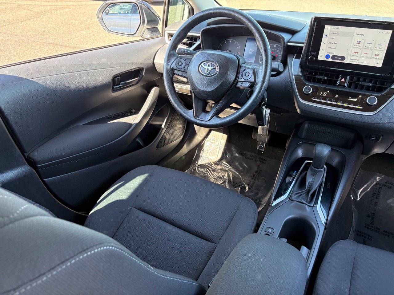 Used 2024 Toyota Corolla LE FWD image 17
