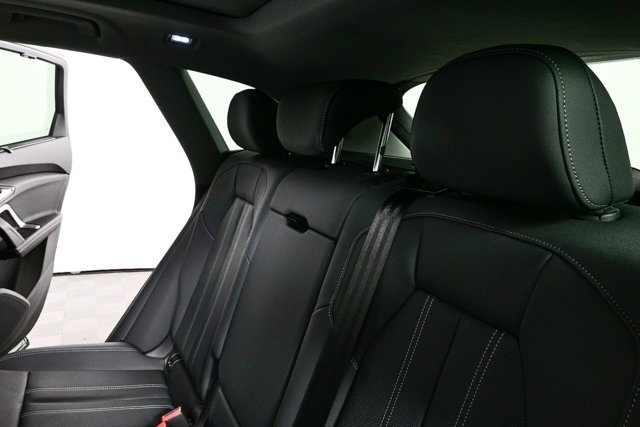 New 2025 Audi Q5 Premium Plus image 22