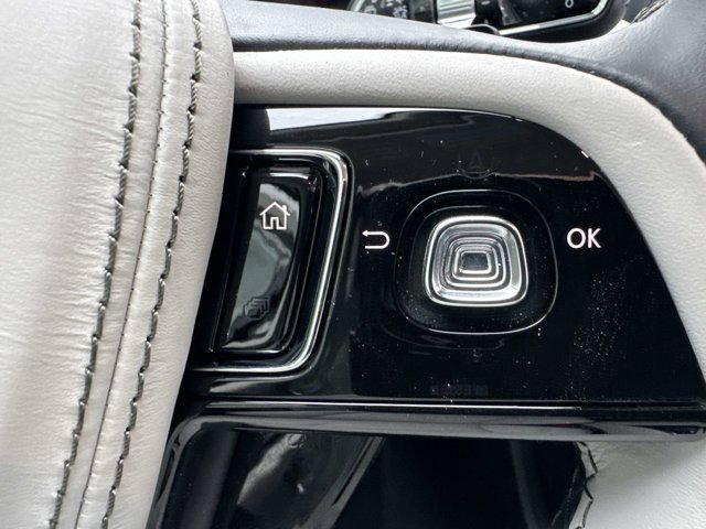 New 2026 Lincoln Aviator 2WD w/ Jet Appearance Package image 28