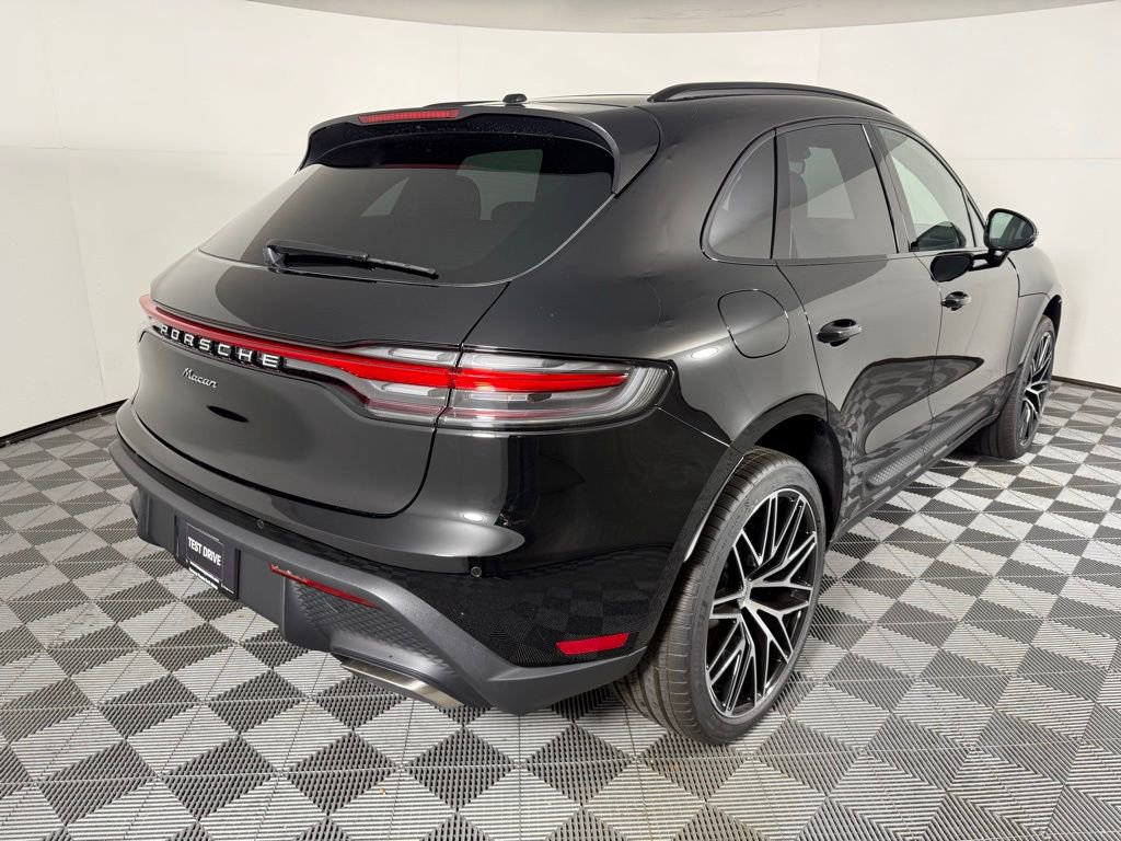 New 2026 Porsche Macan image 7