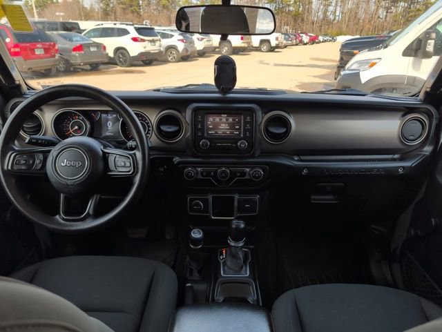 Used 2018 Jeep Wrangler Unlimited Sport image 16