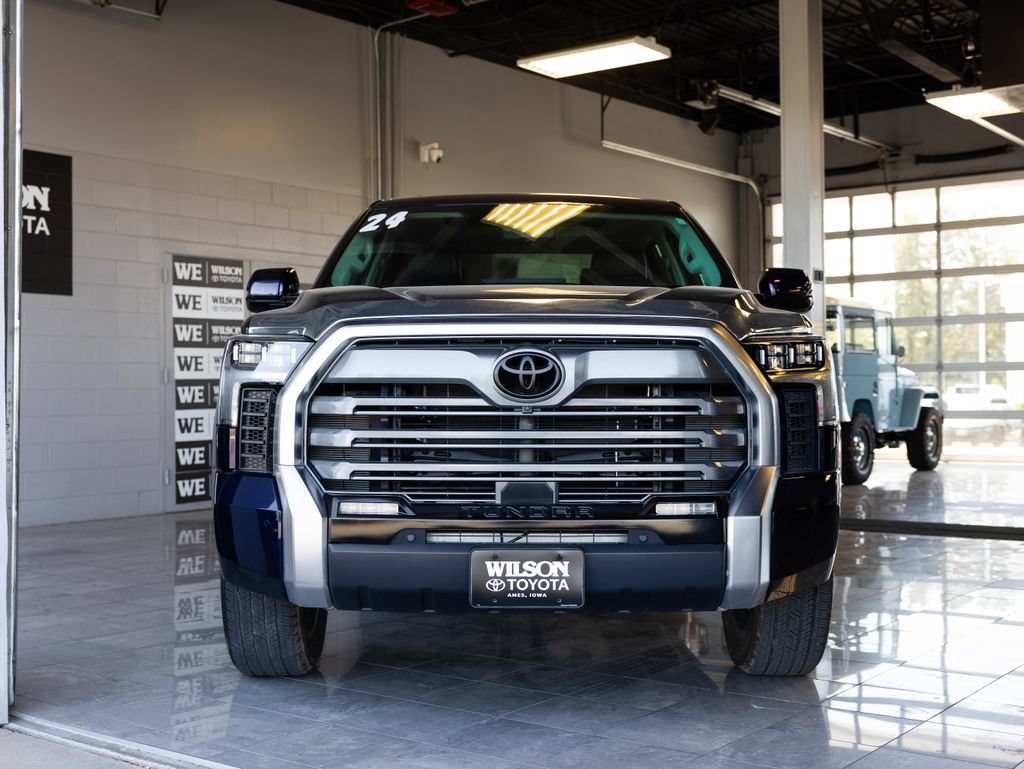 Used 2024 Toyota Tundra Limited AWD/4WD image 3