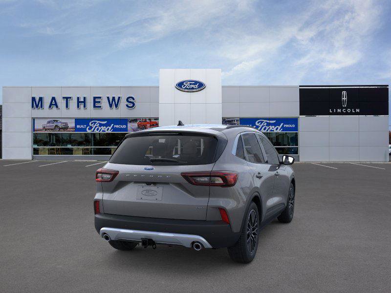 New 2026 Ford Escape SE w/ Class II Trailer Tow Package image 8