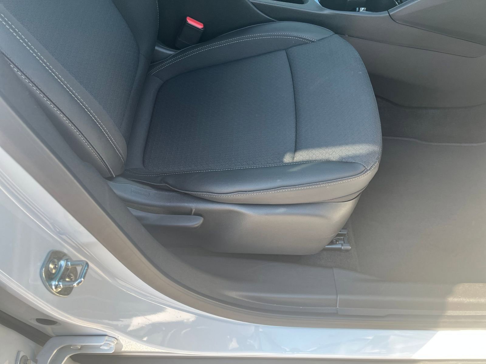 Used 2025 Buick Encore GX Preferred FWD image 25