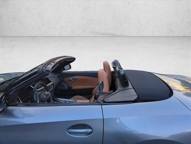 Used 2024 BMW Z4 M40i w/ Premium Package RWD image 29