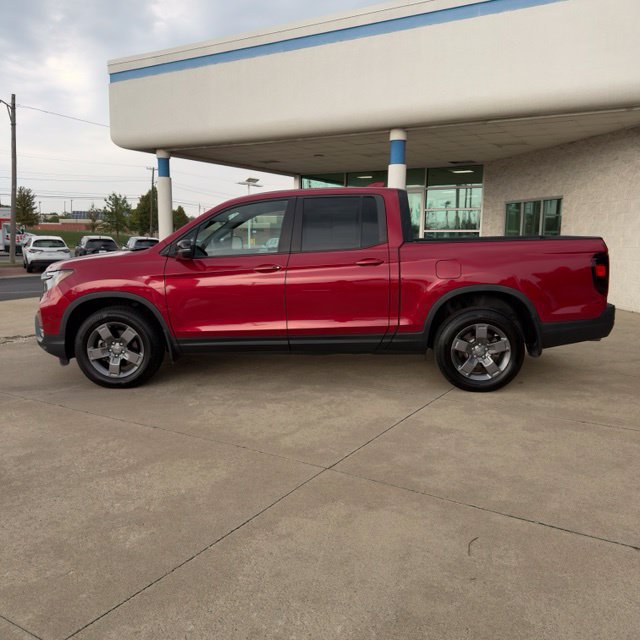 Used 2024 Honda Ridgeline TrailSport image 2