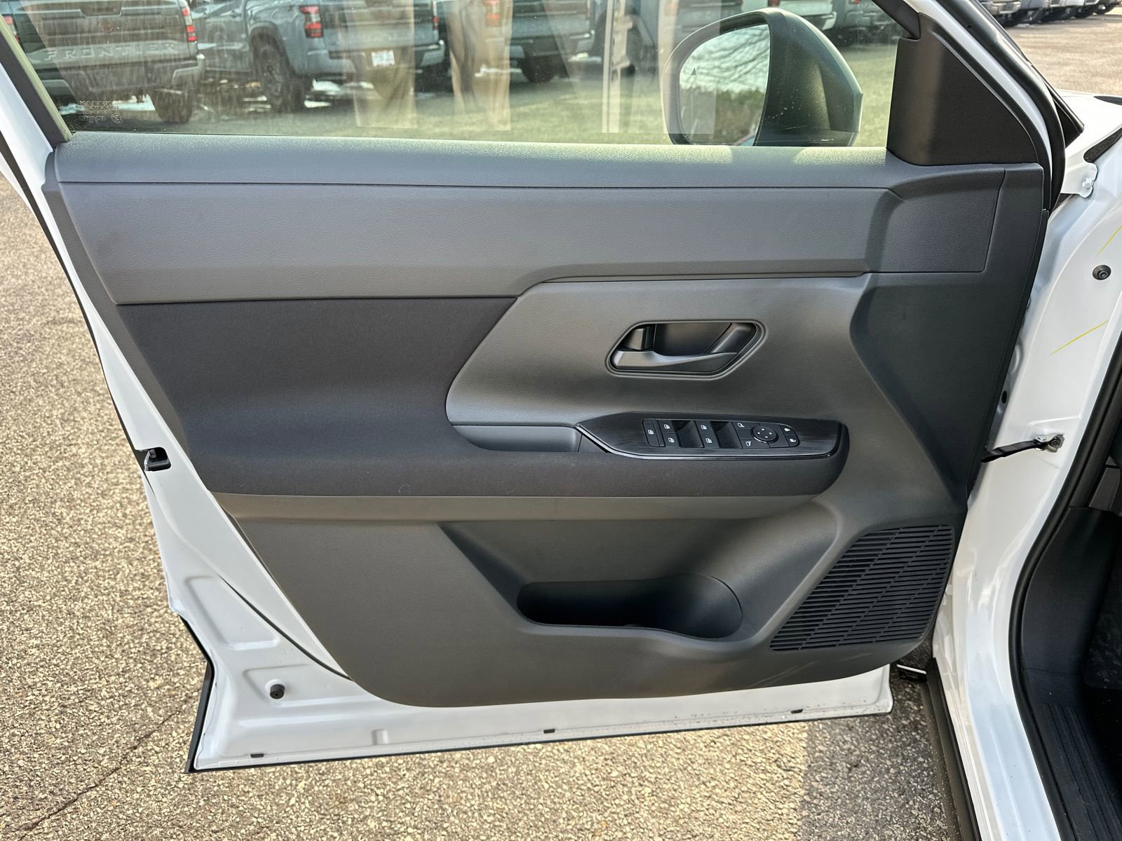 New 2026 Nissan Kicks S image 10