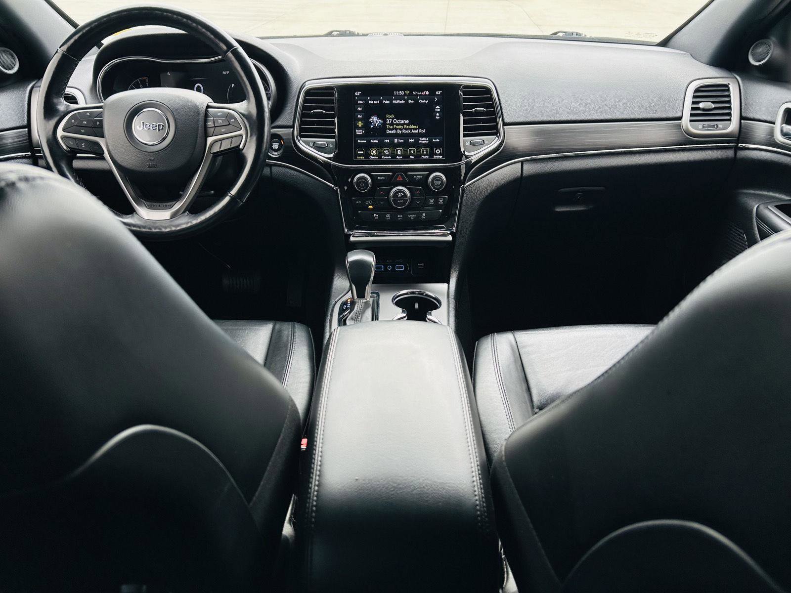 Used 2021 Jeep Grand Cherokee Limited w/ Sun & Sound Group image 23