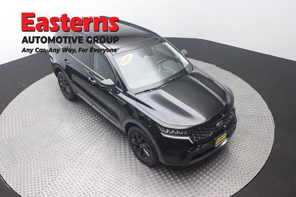 Used 2021 Kia Sorento S w/ Panoramic Sunroof Package AWD/4WD image 3