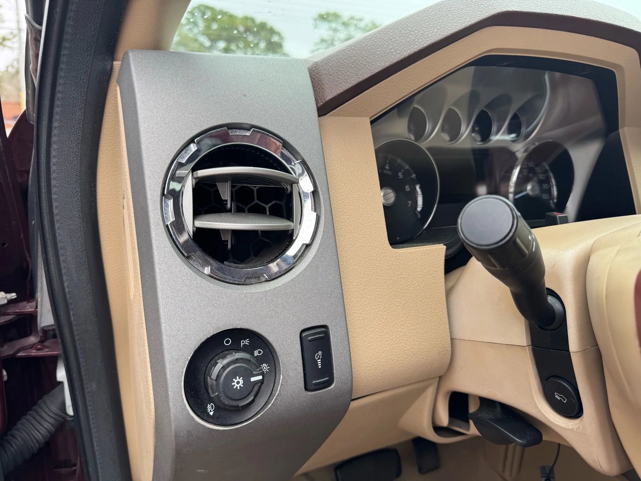 Used 2012 Ford F250 King Ranch image 13