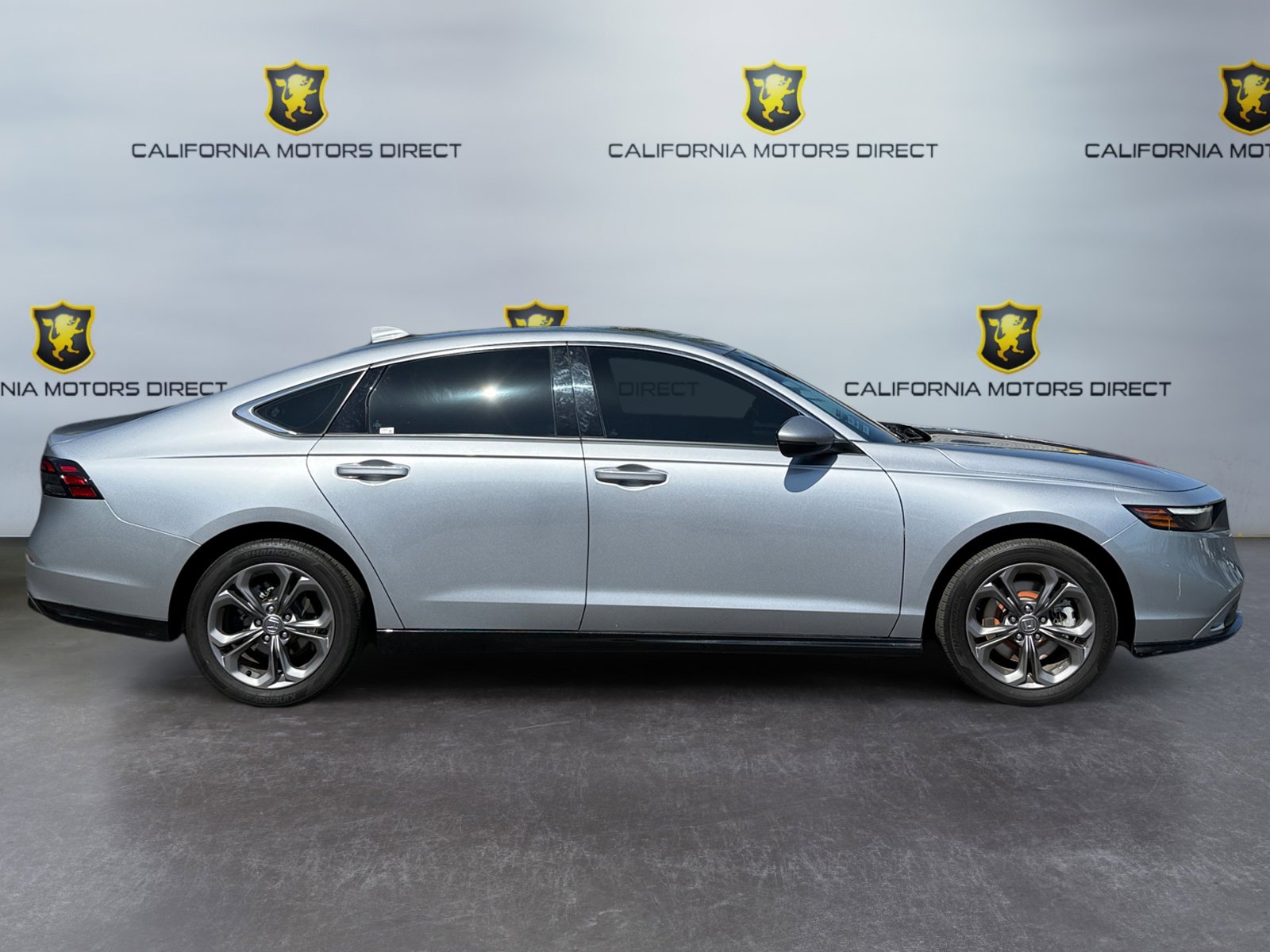 Used 2023 Honda Accord EX-L image 6