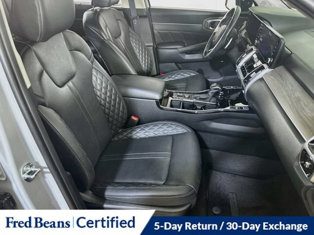 Used 2023 Kia Sorento SX Prestige AWD/4WD image 16