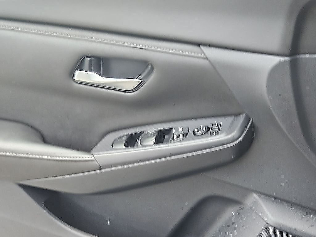 Used 2024 Nissan Sentra S FWD image 18