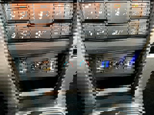 Used 2023 Toyota 4Runner Limited image 24