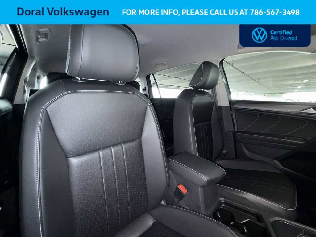 Certified 2023 Volkswagen Tiguan SE FWD image 26