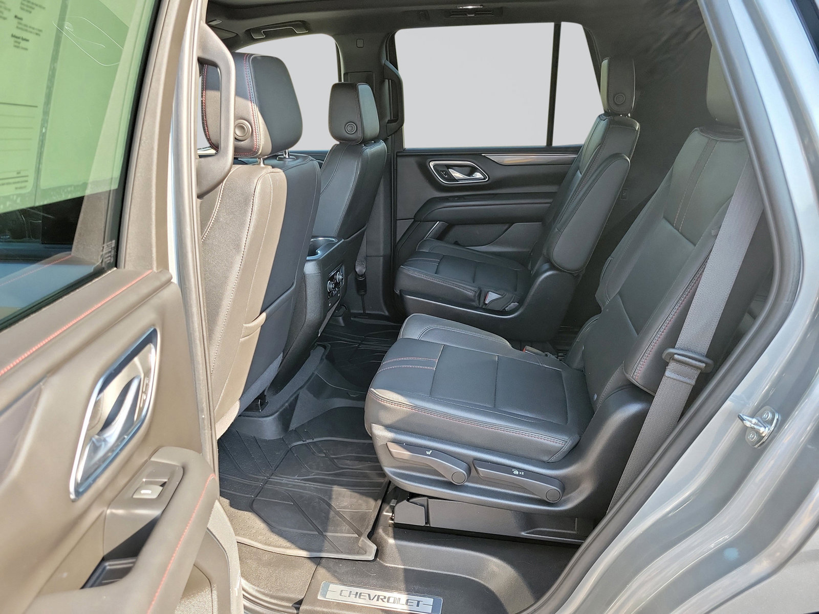 Used 2023 Chevrolet Tahoe RST w/ Luxury Package AWD/4WD image 27