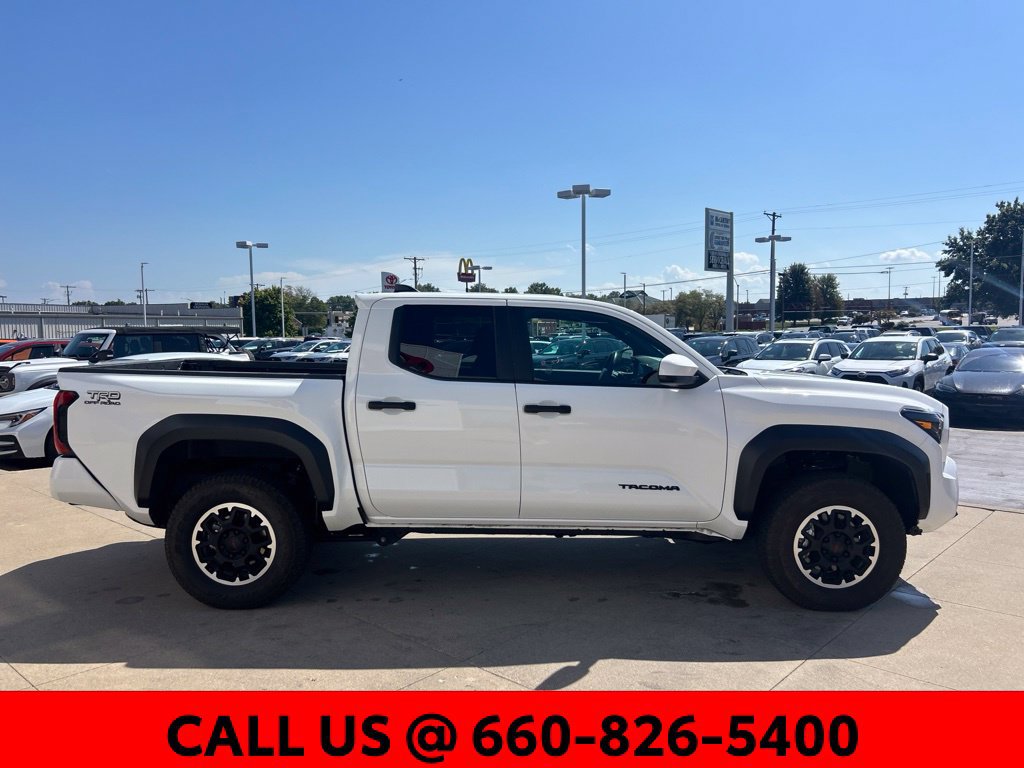 Certified 2026 Toyota Tacoma TRD Off-Road AWD/4WD image 4