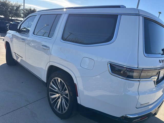 Used 2023 Jeep Grand Wagoneer Series III image 4