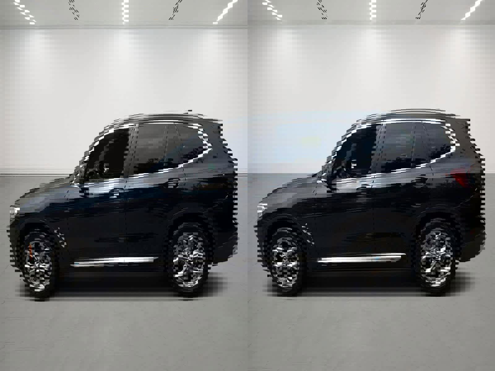 Used 2023 BMW X3 xDrive30i image 2