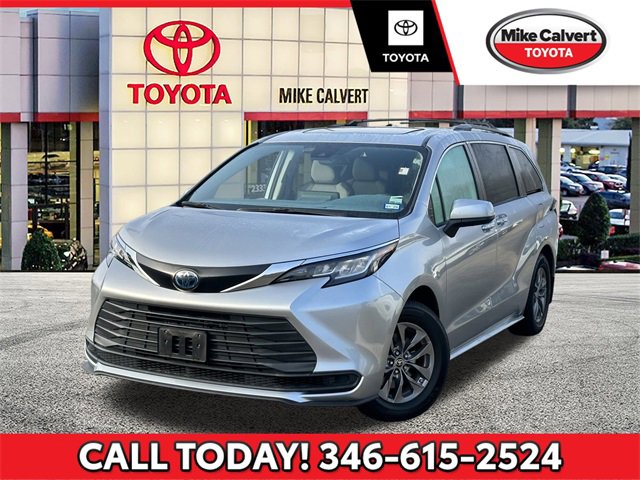 Used 2022 Toyota Sienna LE