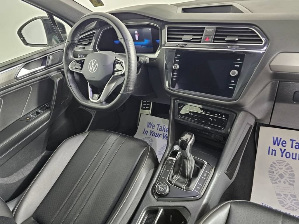 Used 2022 Volkswagen Tiguan SE R-Line AWD/4WD image 14
