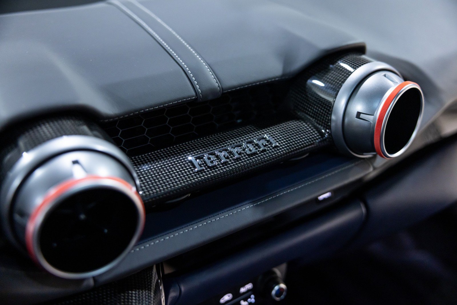 Used 2019 Ferrari 812 Superfast RWD image 47