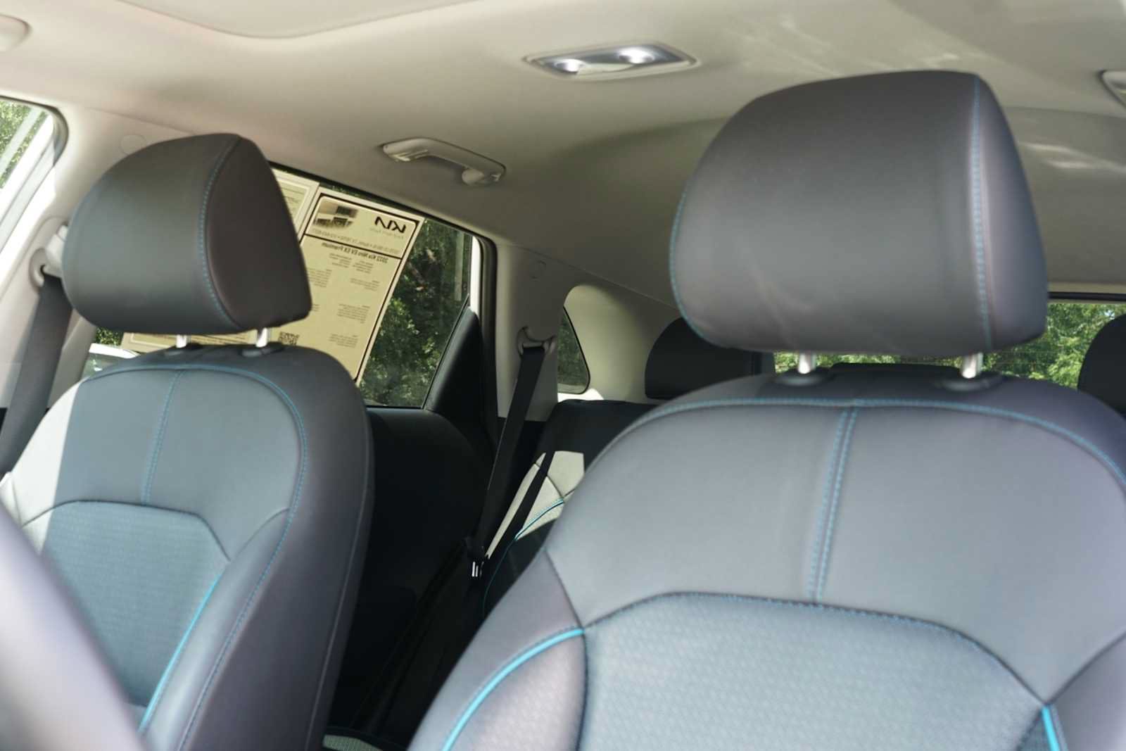 Certified 2022 Kia Niro EX Premium FWD image 10