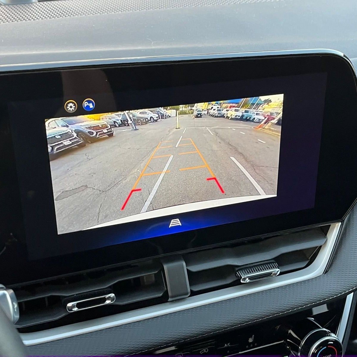 Used 2025 Chevrolet Equinox LT image 24