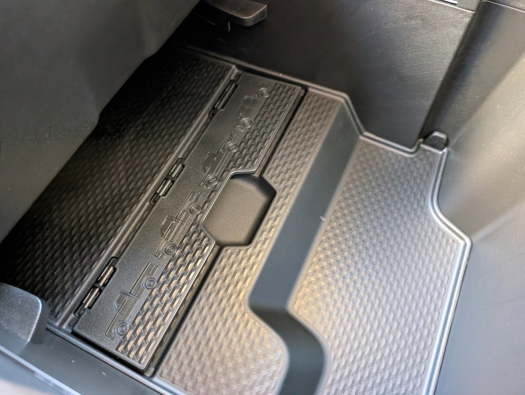 New 2026 RAM 1500 Laramie w/ Night Edition image 31