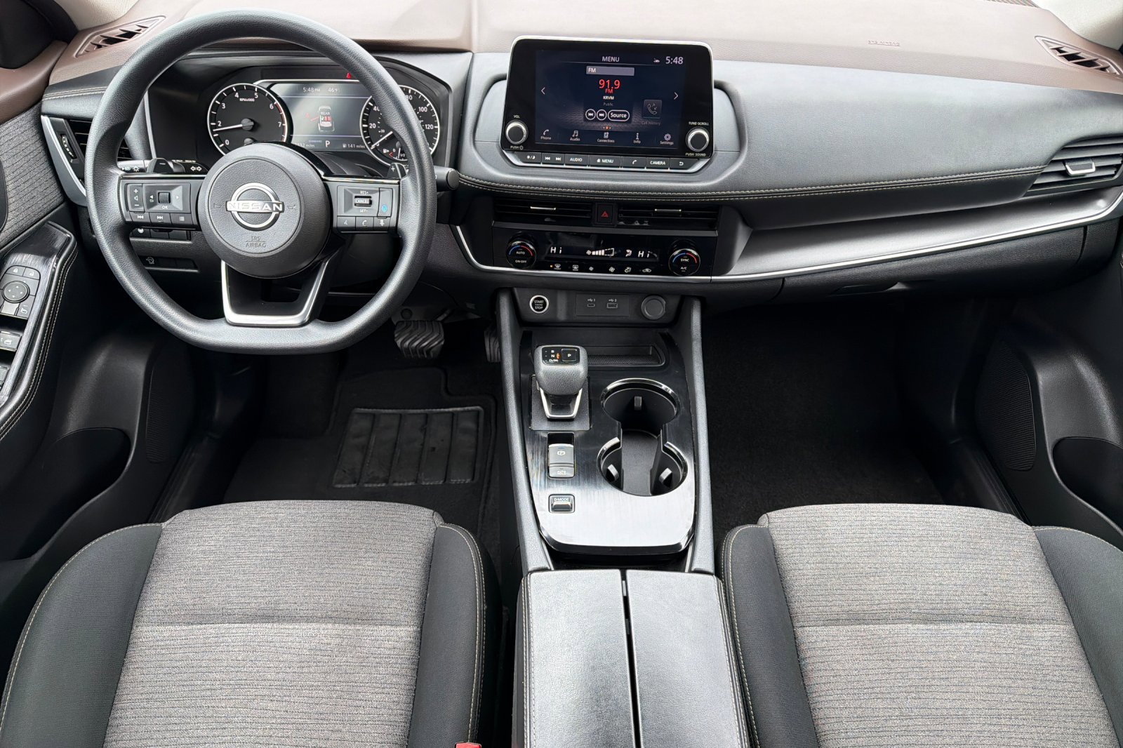 Used 2023 Nissan Rogue SV image 13