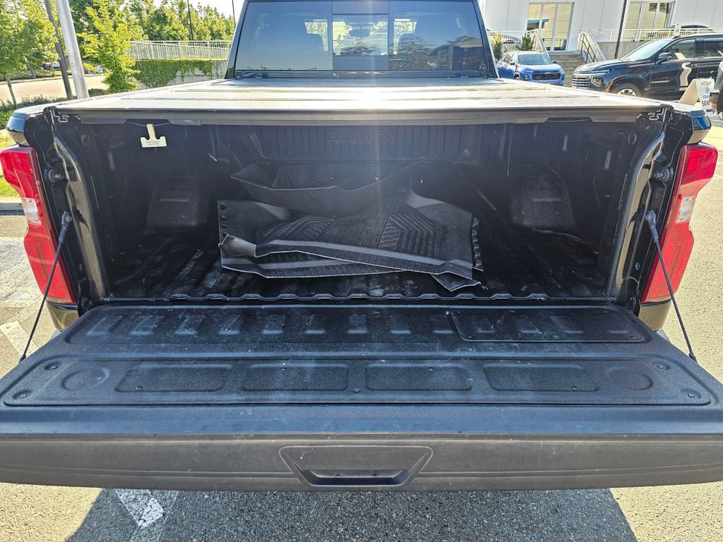 Used 2024 Chevrolet Silverado 2500 High Country w/ High Country Premium Package AWD/4WD image 13