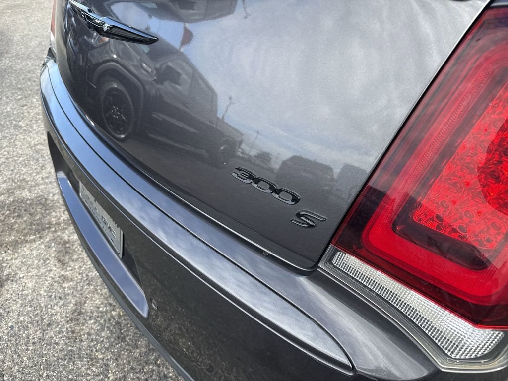 Used 2017 Chrysler 300 S w/ 300S Premium Group image 39
