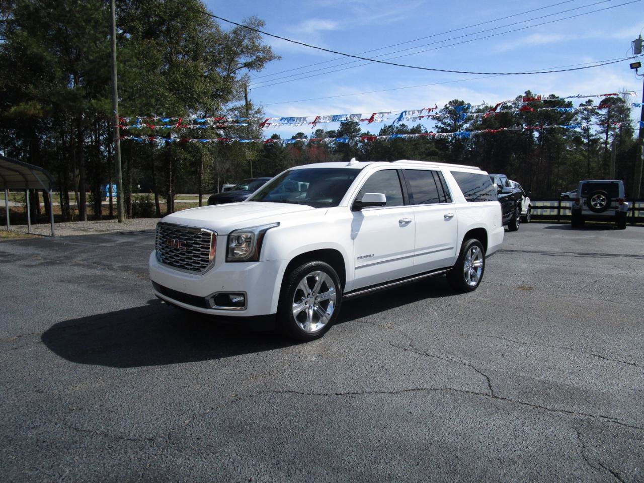 Used 2018 GMC Yukon XL Denali w/ Denali Ultimate Package RWD image 2