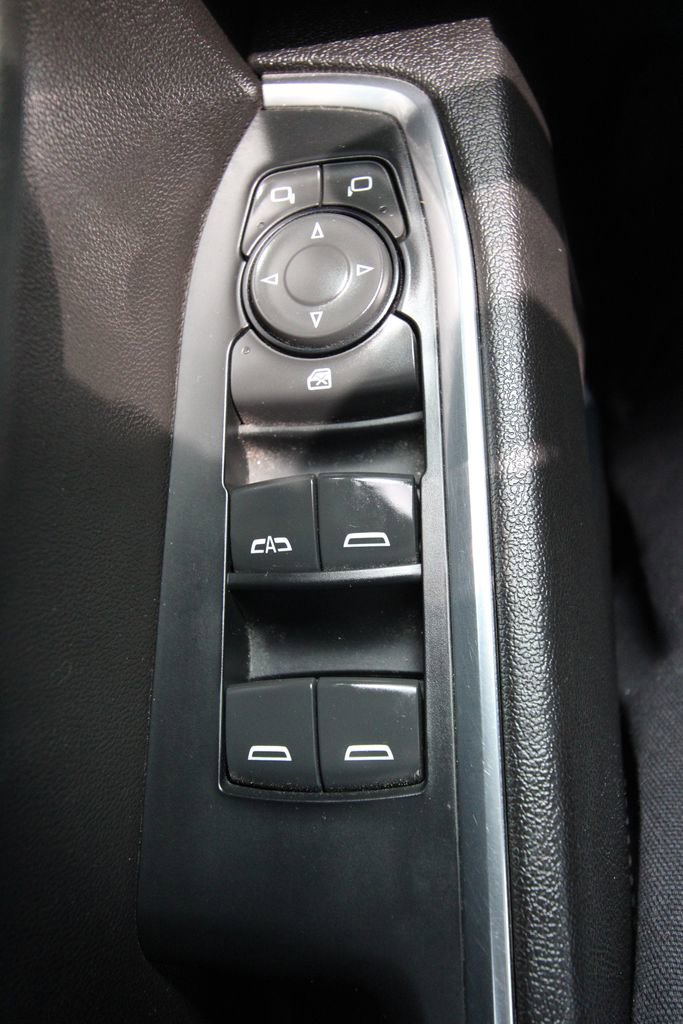 Used 2023 Chevrolet Silverado 1500 LT image 23