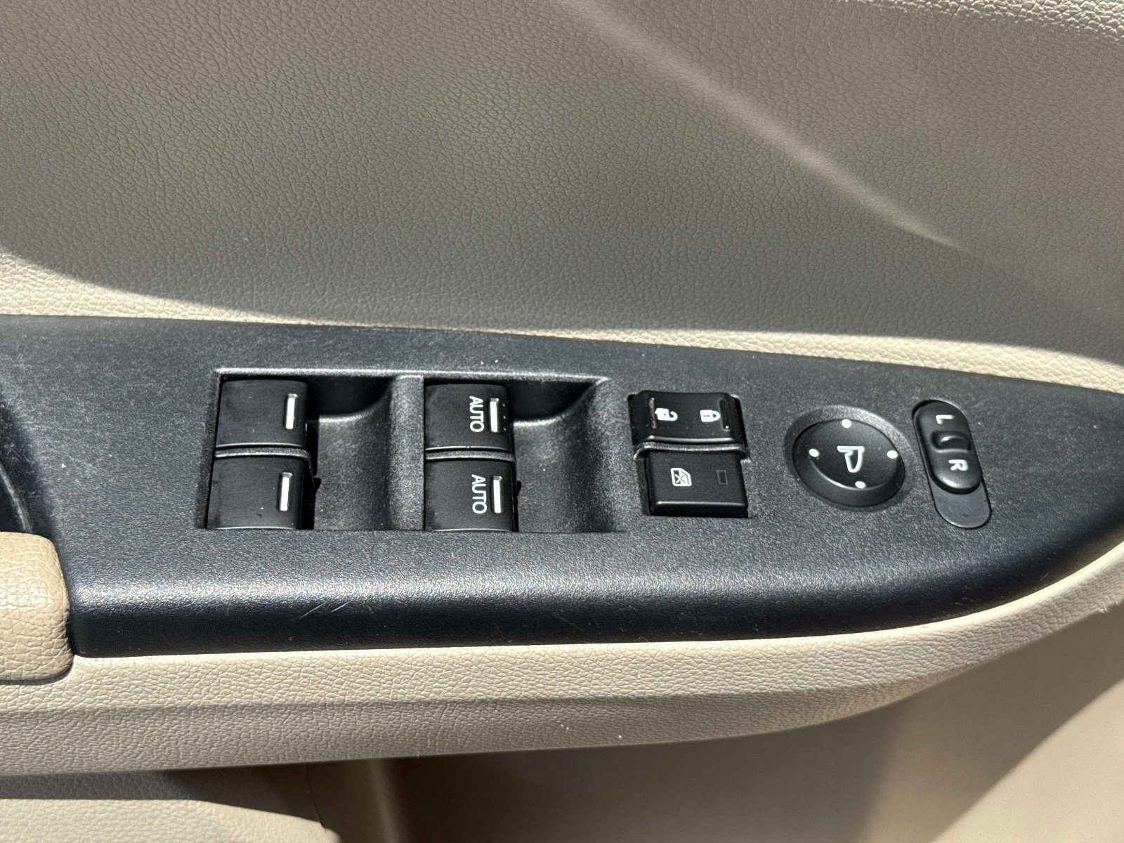 Used 2014 Honda Accord EX-L image 20