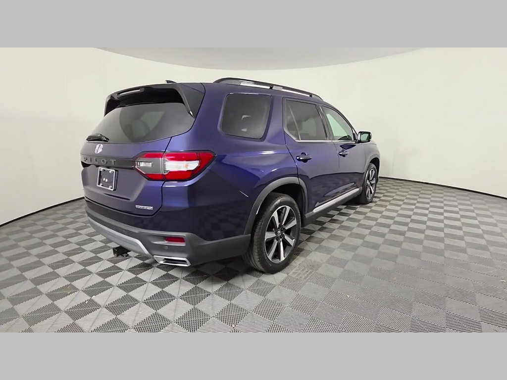 Used 2025 Honda Pilot Touring image 40