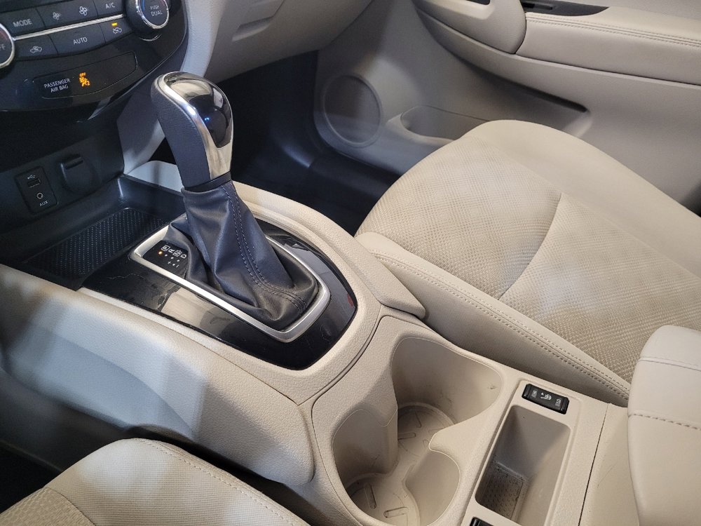 Used 2018 Nissan Rogue Sport SV w/ SV Technology Package image 26