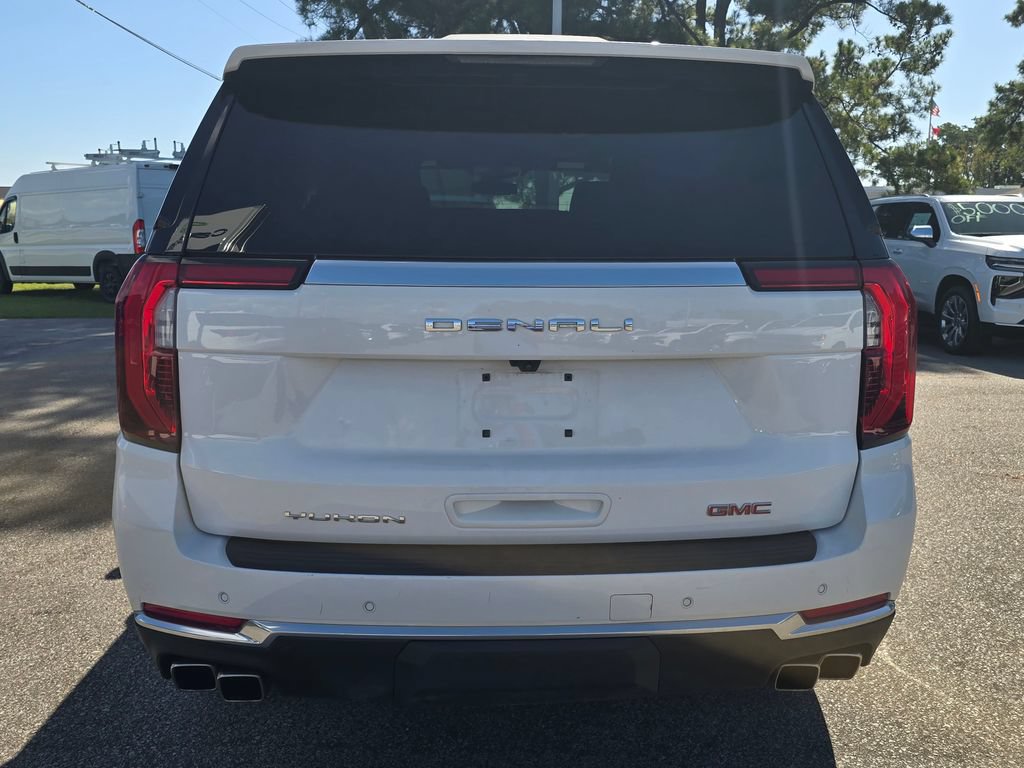 Certified 2025 GMC Yukon Denali AWD/4WD image 4